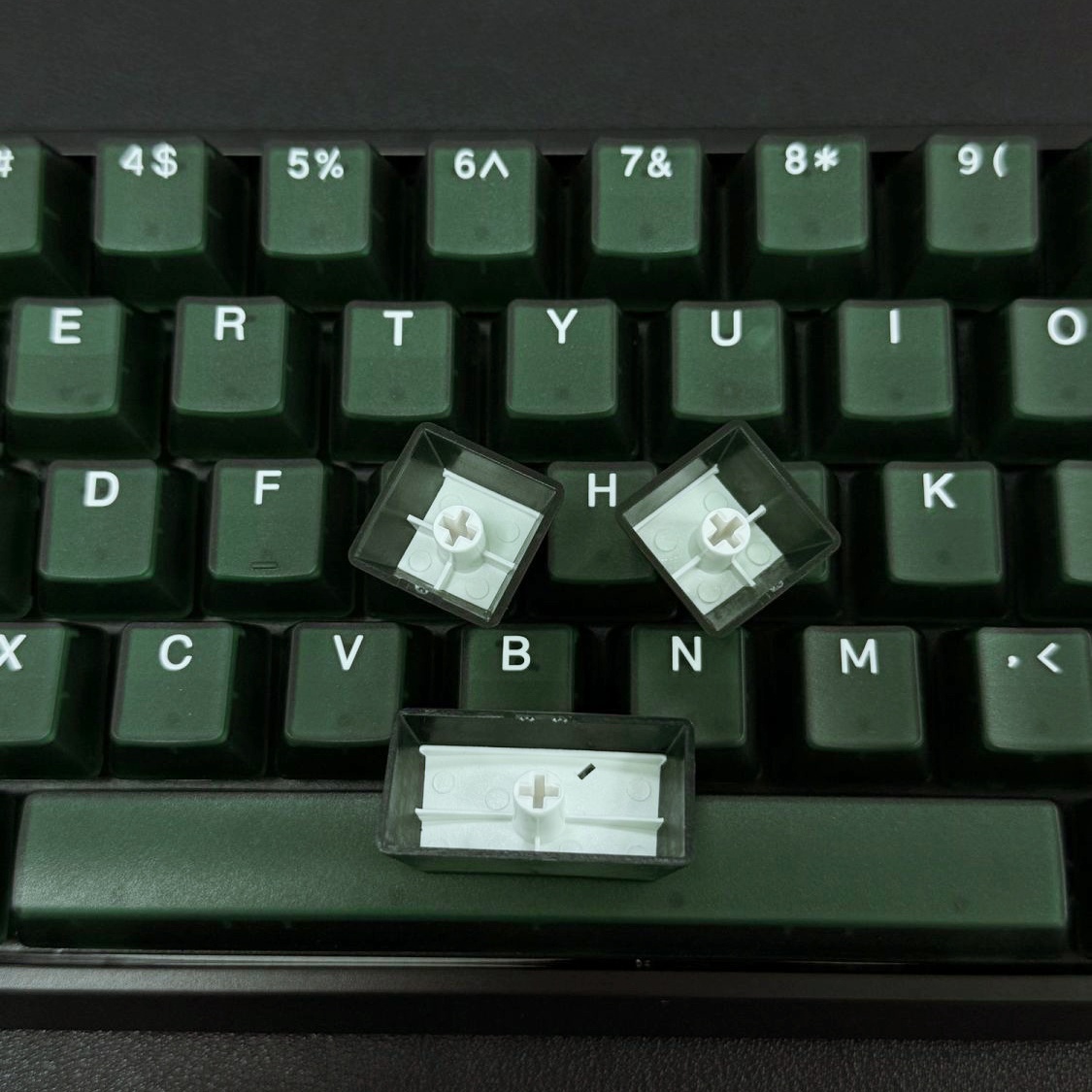 114 คีย์ Emerald Doule Shot PB - Keycaps Translucent Pudding Rgb บทวิจารณ์และราคา